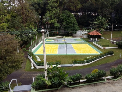 Quadra de Volei e Quadra de Basquete